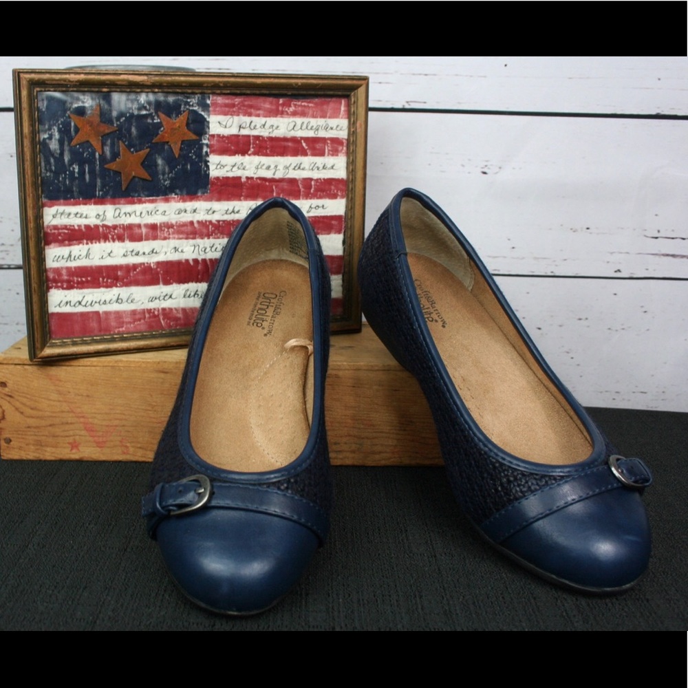 Croft and Barrow navy flats in EUC!